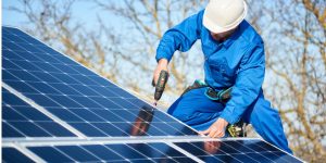 Installation Maintenance Panneaux Solaires Photovoltaïques à Reynes